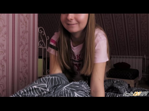 ❤️ UBlondie Ufunxa ubunzulu be-BFF yakhe kwaye Ufumana iCum emlonyeni wakhe Amanyala kuthi xh.assistirhentai.ru ☑